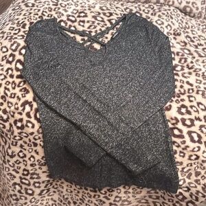 Criss cross neckline long sleeve